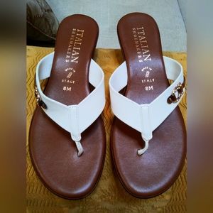 ITALIAN SHOEMARKERS WHITE THONG SANDLES